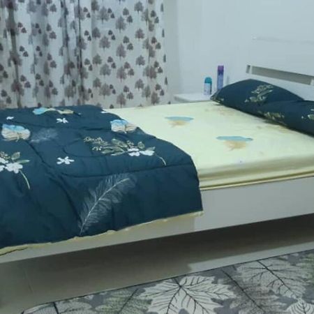 Debayu Homestay With Free Parking At Setia Alam 샤알람 외부 사진